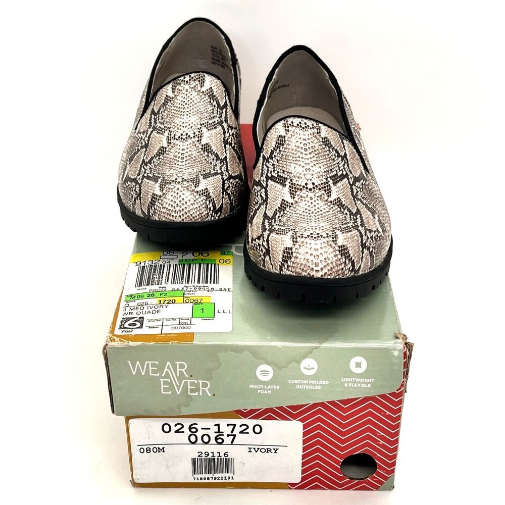 Wear Ever Quade Womens 8M Ivory Snake Print Ultra Comfort Slip-On Loafers New - Picture 6 of 16